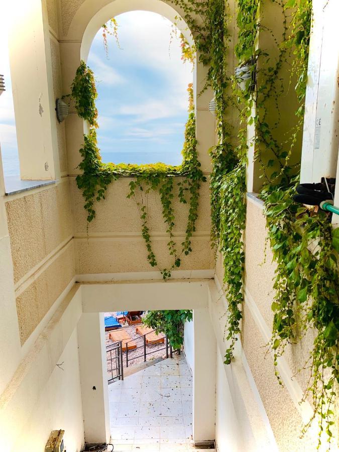 Sound Of The Sea Apartment Ilha Ilha Sveti Stefan Exterior foto